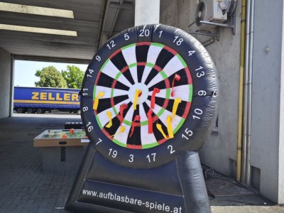 aufblasbares_dart_zu_mieten