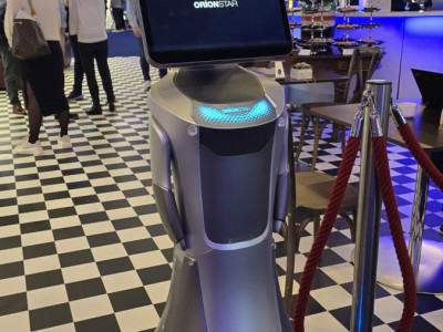 begruessungsroboter_mieten_wien