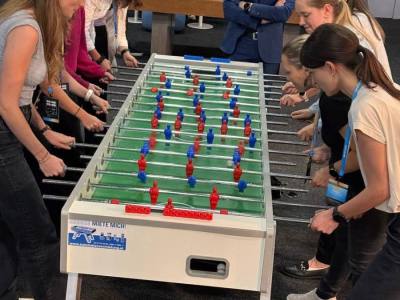 xxl_tischfussballtisch_weiss