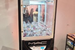 greifer_mit_beklebung_grabbingmachine_vienna