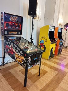 kleine_spielhalle_flipper_pacman