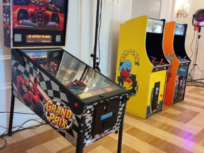 kleine_spielhalle_flipper_pacman