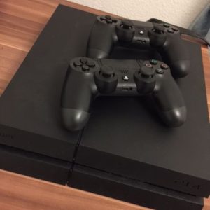Sony Playstation 4 MIETE